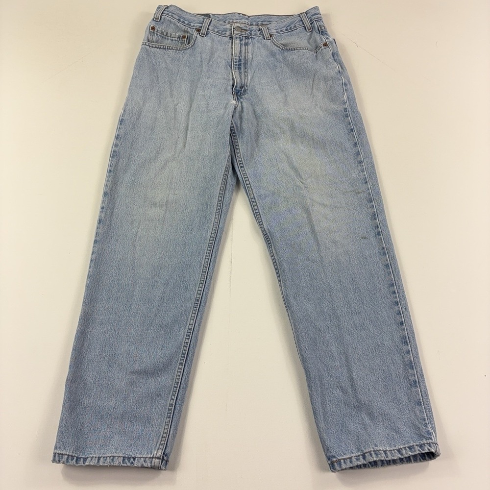 Vintage Levis 550 Jeans Mens 36x30 Light Wash Blue Relaxed Tapered Leg 2000 Y2K